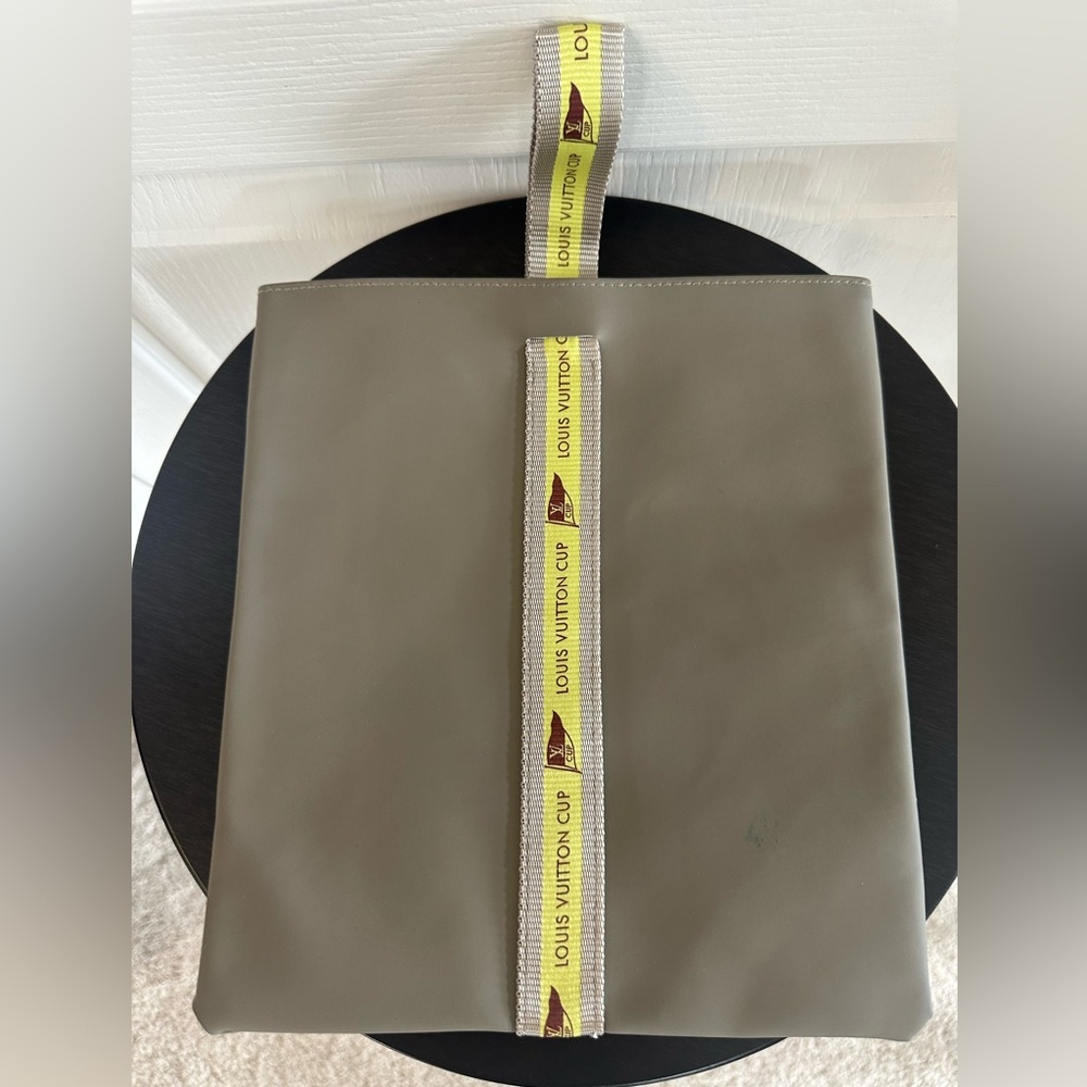 Louis Vuitton LV Cup – Limited Edition Bag - Authentic Rubberized Vinyl - Picture 6 of 12